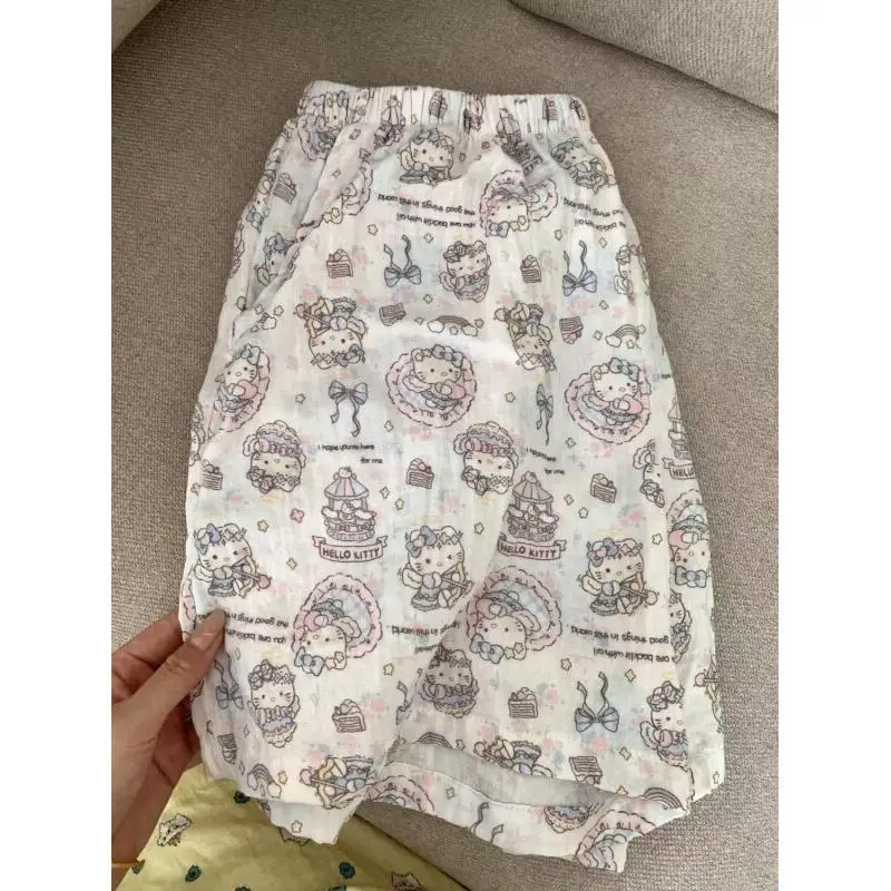 

Шорты Sanrio Hello Kitty, хлопковые, женские, домашние, повседневные, милые, очаровательные, в японском стиле, летние, новые, с принтом в виде сердечек и бантиков, свободные, удобные.