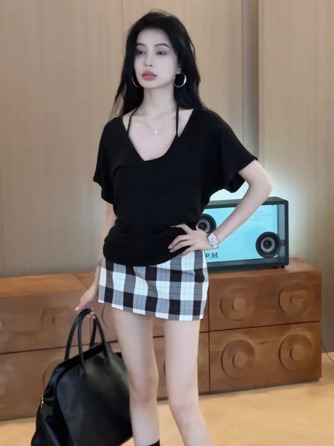 

Женская повседневная футболка Lazin Sle Loose Faion с V-образным вырезом, базового кроя, летняя, удобная, дышащая, с коротким рукавом