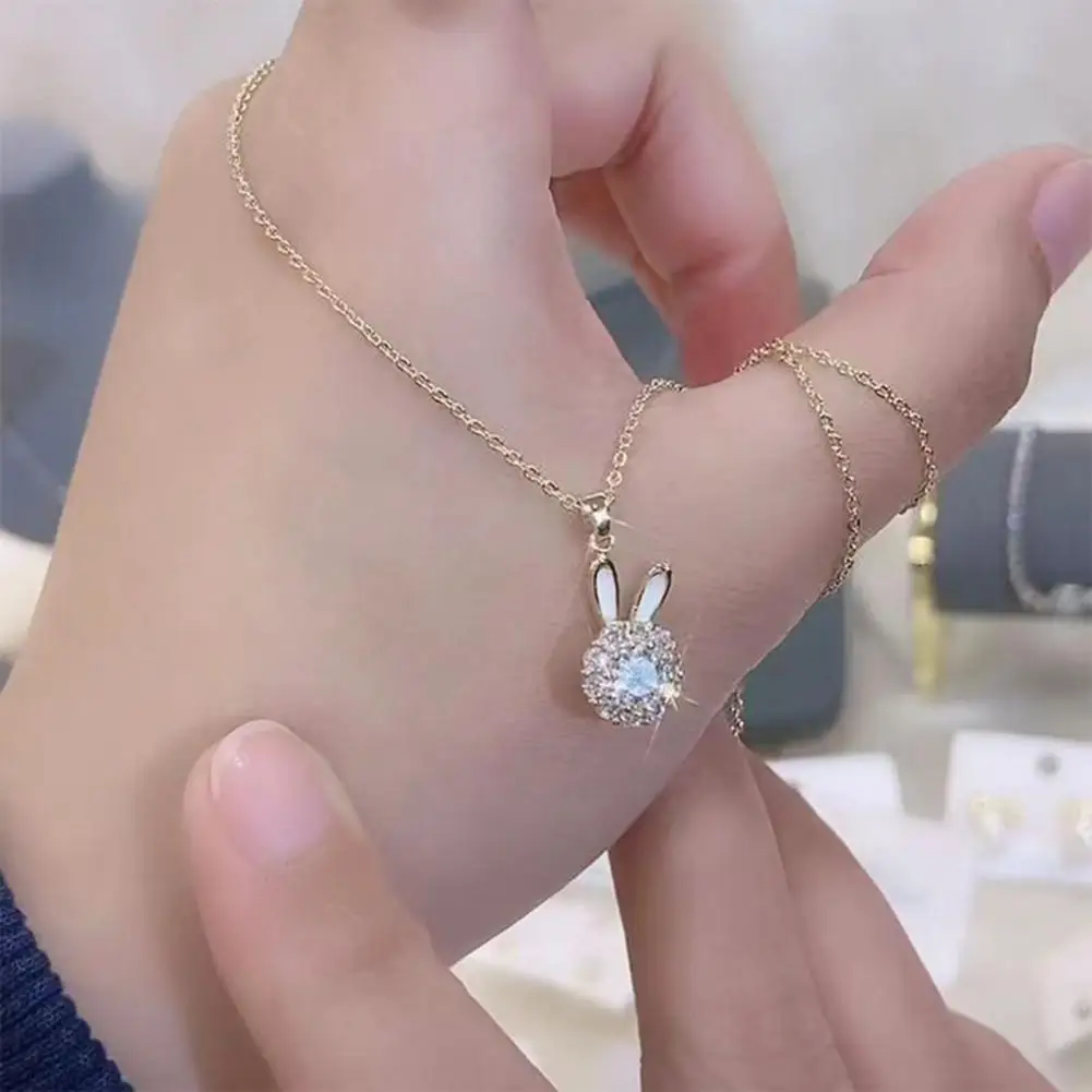 Trendy Pendant Necklace Temperament Clavicle Necklace Rotatable Rabbit Rhinestone Inlaid Bunny Pendant Necklace  Decorative