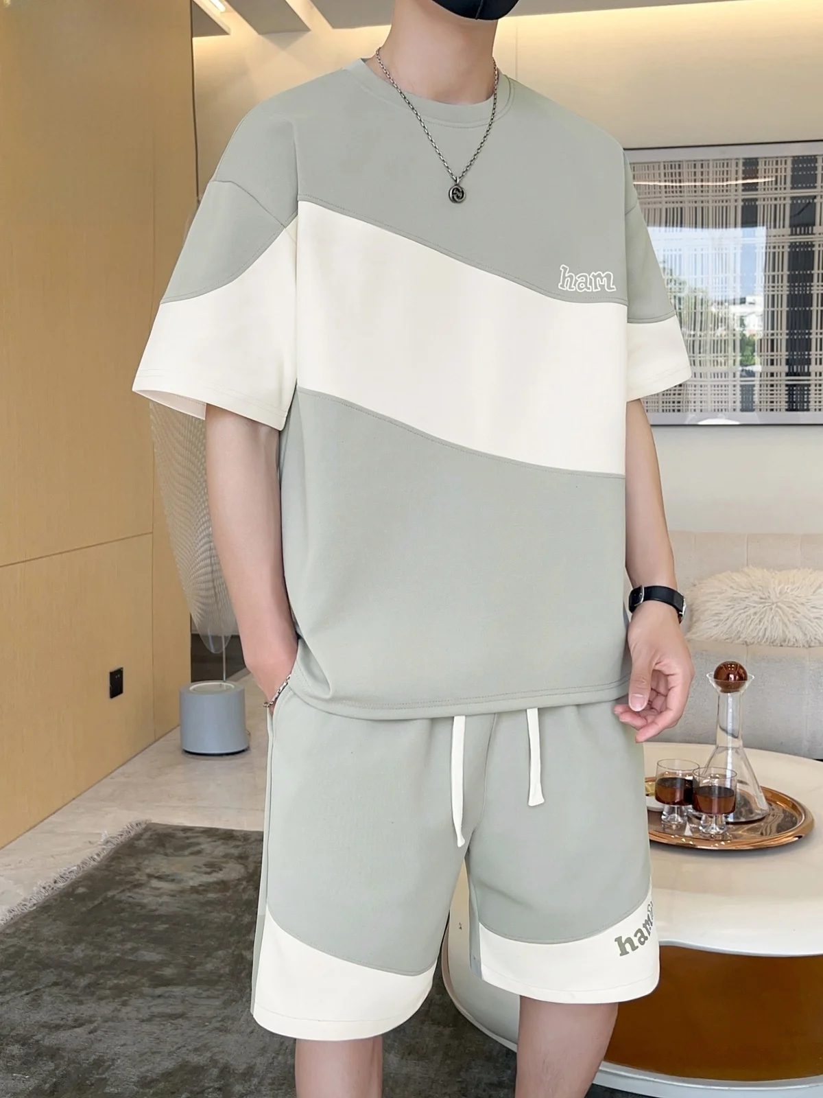 

Casual Sportswear Set Men's Summer Trendy American Brand Color Blo ort Sve orts Five-Quarter Length Polyeste...