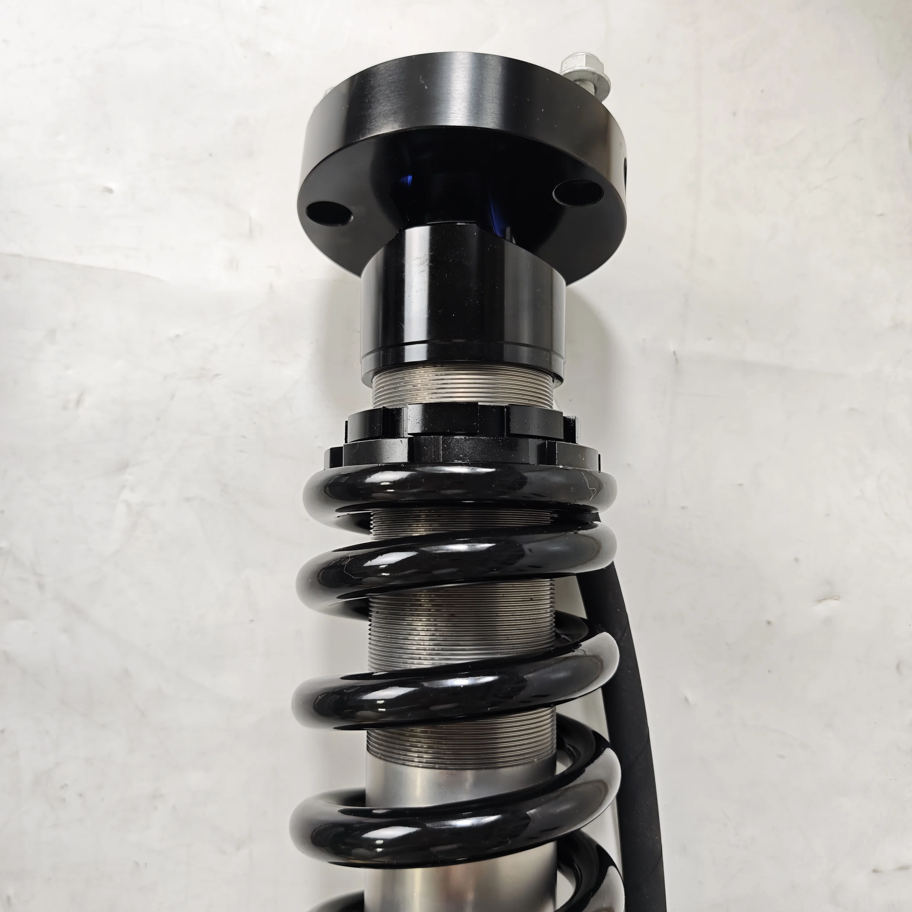 

Hot SalesSOARAP Wholesale High-Performance Off Road 4x4 Adjustable for Great Wall Tank300 Shock Absorber Built for Rough Terrai