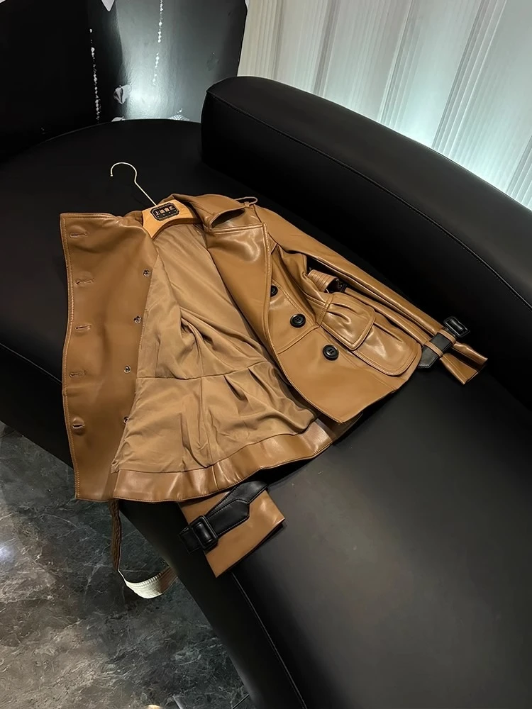 

2025 New Coat Women's Autumn Motorcycle Lapel Epaulettes Pocket Khaki Short Slim Leather Jacket Chaqueta Cuero Mujer Outwear