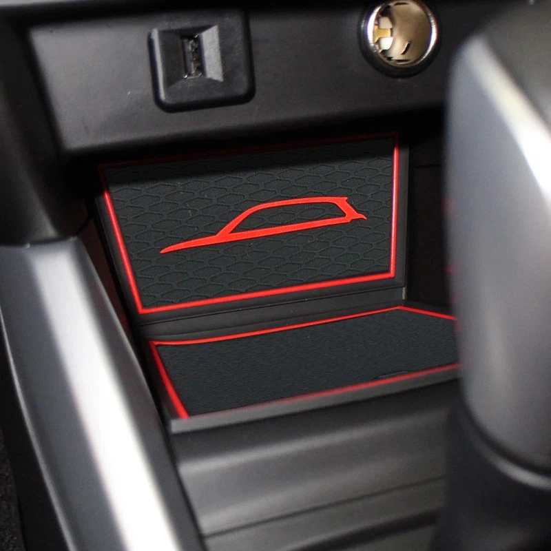 Suitable for Suzuki VITARA door slot pads, water coasters, interior modifications, storage slots, anti-slip mats, dust pads