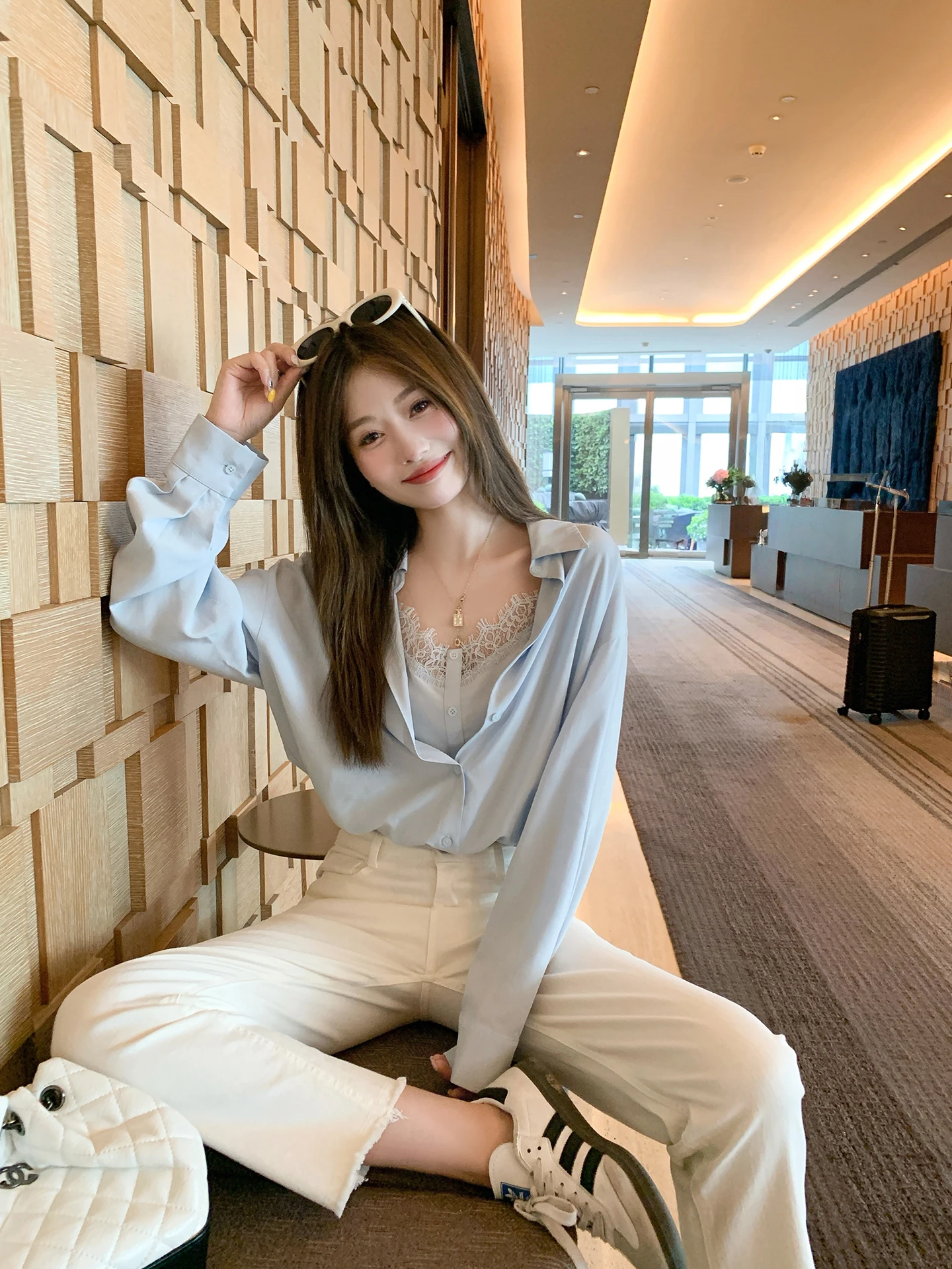 

Blue Lace Splice Long Sve ort irt Женский корейский Sle Commute Straight Cut Поддельные двухсекционные дышащие, приятные для кожи Ca...