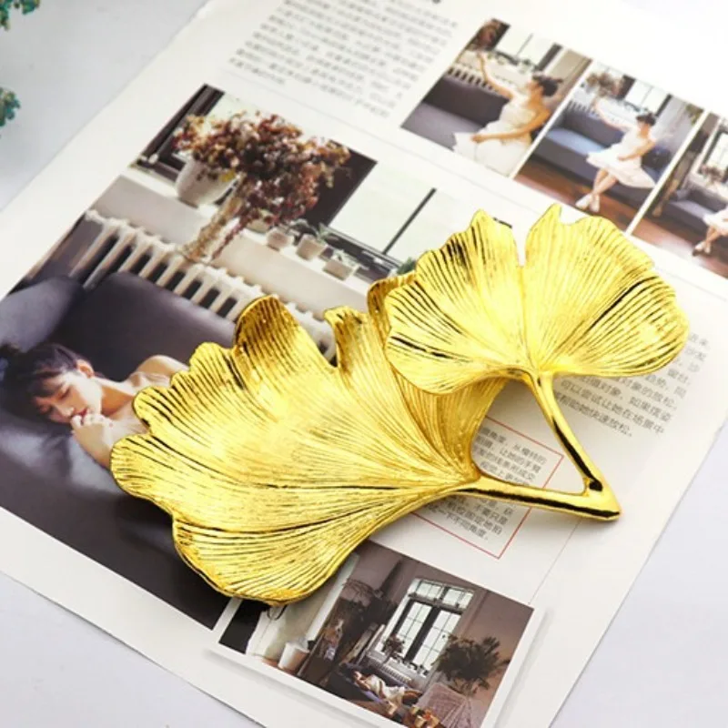 Nordic metal tray, ginkgo biloba jewelry tray, gold ring storage , creative display tray, sample room decoration.