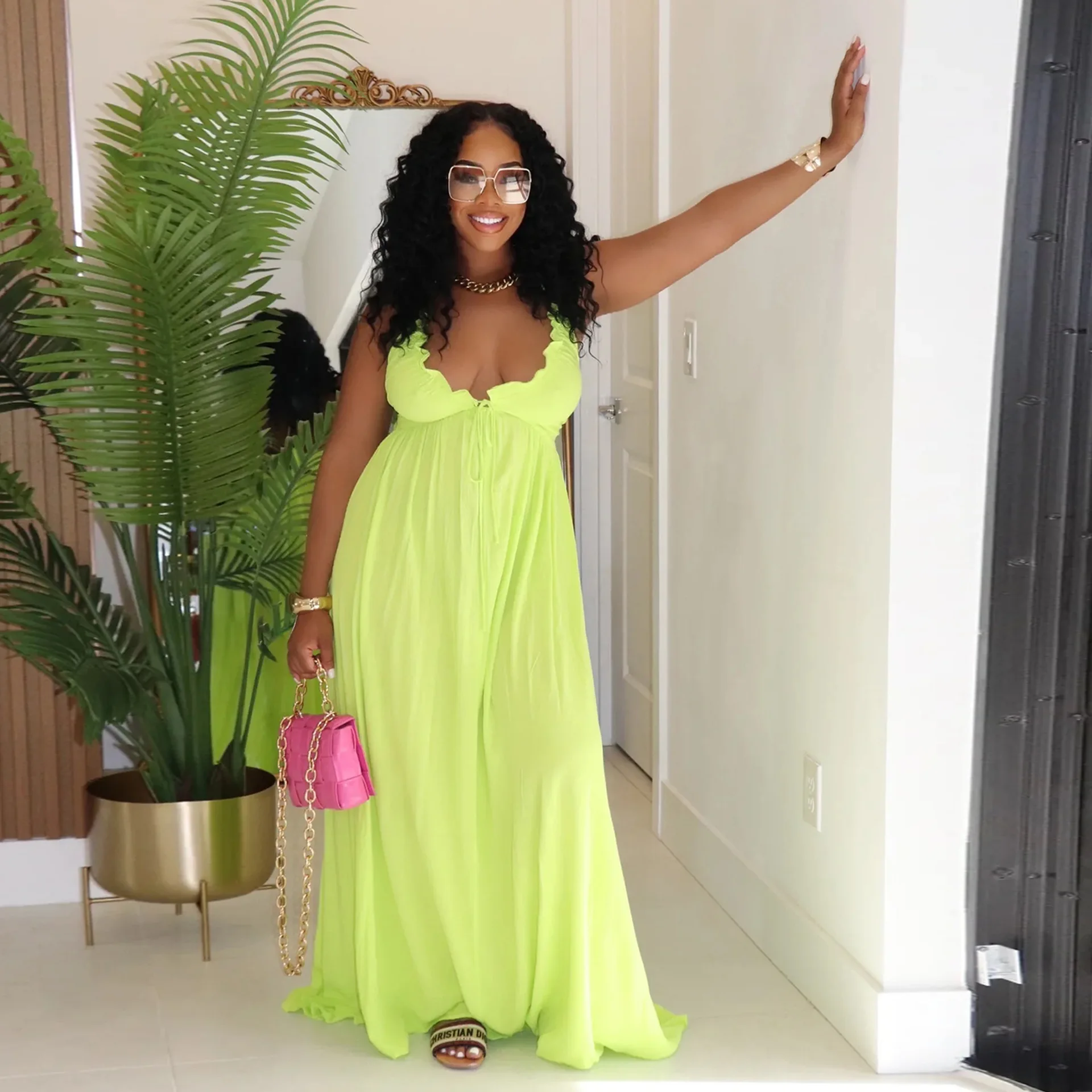 ชุดเดรสยาวแม็กซี่คอวีลึก แขนกุด ผูกโบว์ด้านหลัง สำหรับผู้หญิง ปี 2025 เหมาะสำหรับวันหยุดพักผ่อนชายหาด ปาร์ตี้สุดเซ็กซี่