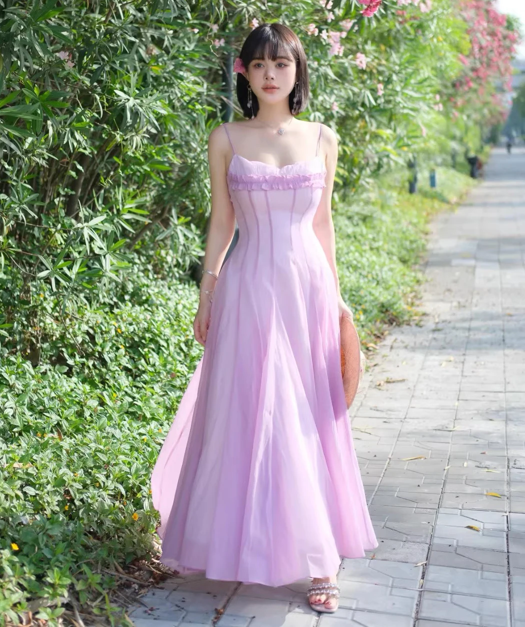 

Фиолетовое сетчатое платье, женское элегантное уличное платье для летних каникул, одежда с разрезом на шее, женское шикарное платье без рукавов, облегающее платье