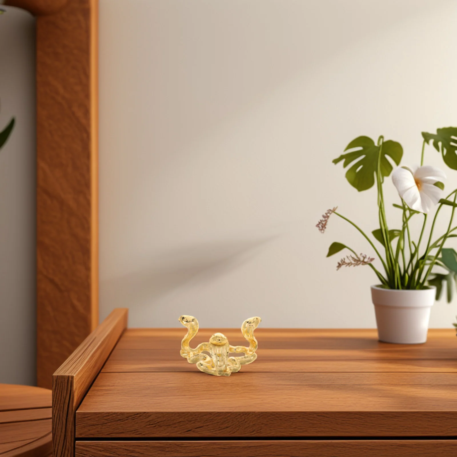 

Snake Shape Crystal Ball Holder Gold Metal Base Mini Snow Globe Egg Stand Gemstone Sphere Display Metal Crystal Ball Decor Rack