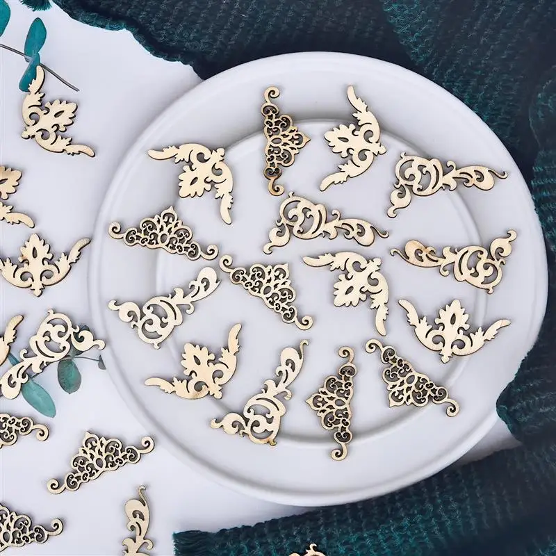 10 pièces 6cm artisanat en bois naturel Scrapbook bricolage livre coin fleur dentelle motif ornements en bois à la main Album coins M1835