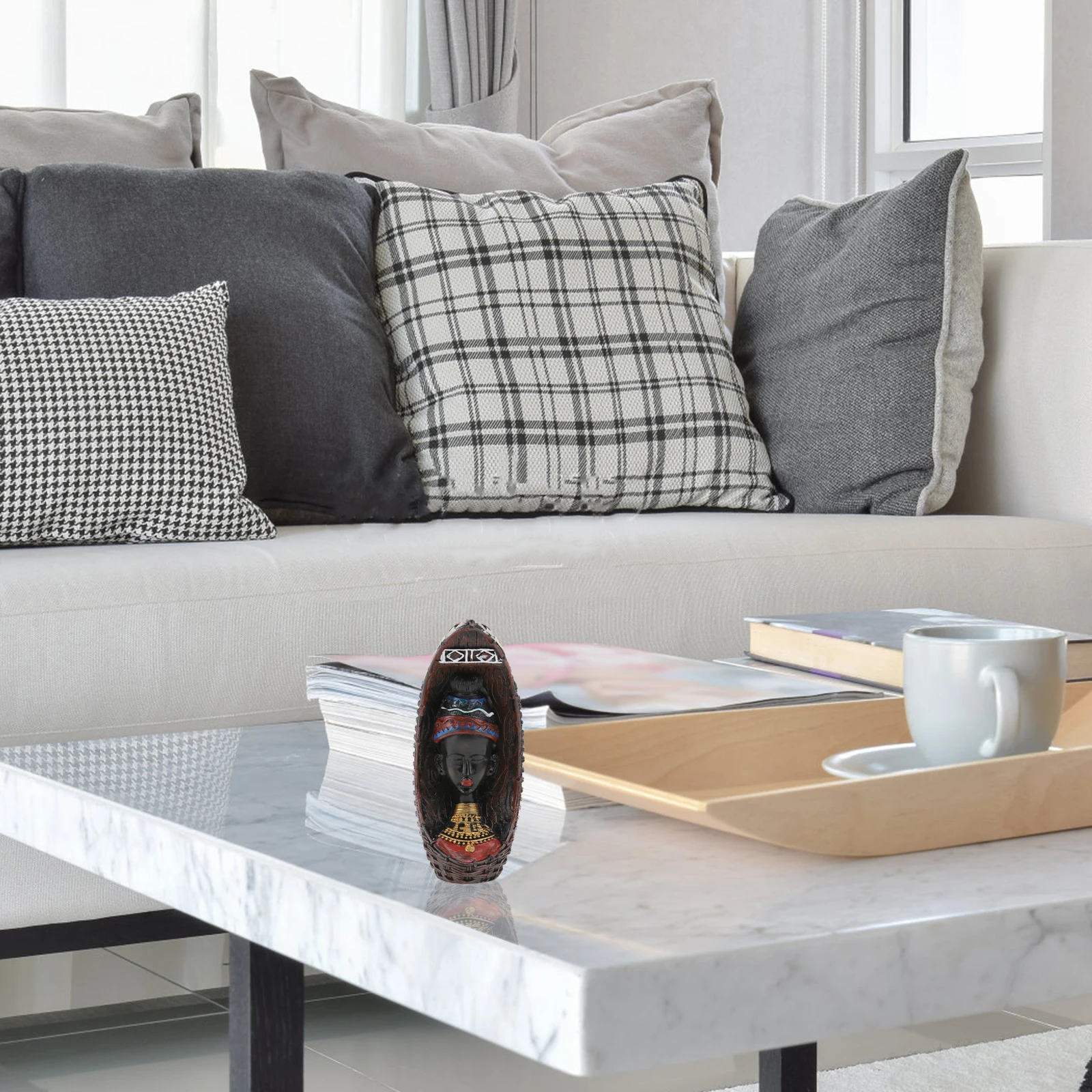 

1Pcs Hand-Painted African Woman Statue Resin Desktop Decor Creative Unique Home Ornament Resin Craft Desktop Exotic Decor