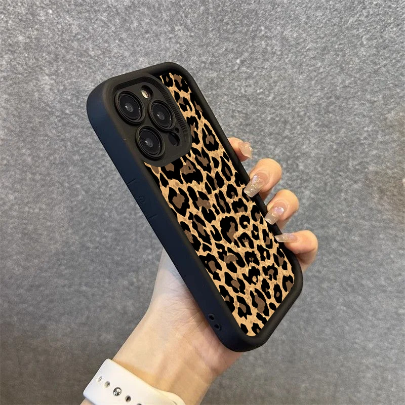 Fashion Retro Leopard Print Phone Case For iPhone 11 12 13 14 15 Pro Max X XR XSMax 7 8 Plus Shockproof Silicone Soft Back Cover