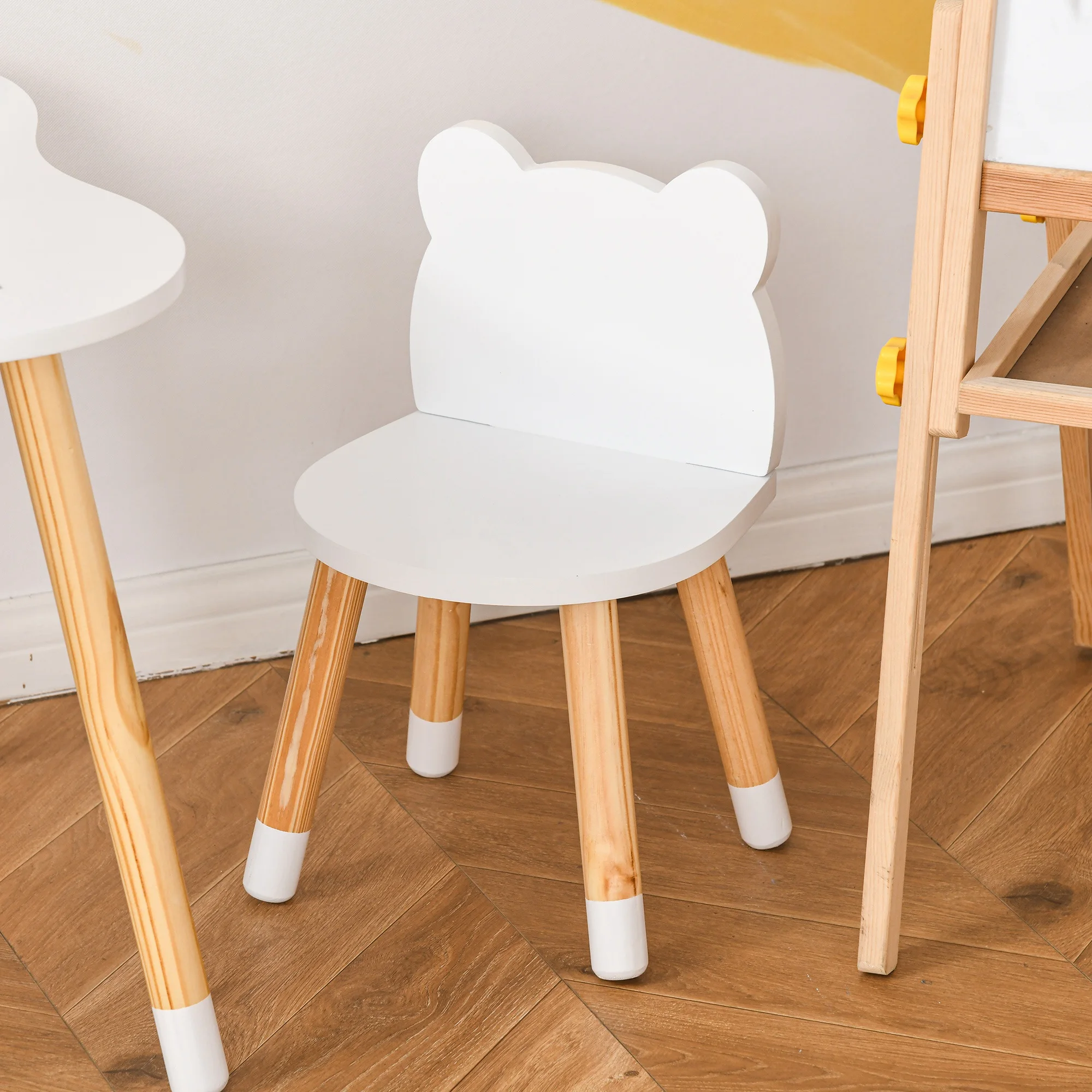 HOMCOM Kids Table and Chair Set, 3-Piece Set with 2 Bear-Shaped Chairs, for Playroom, Nursery, Living Room, White