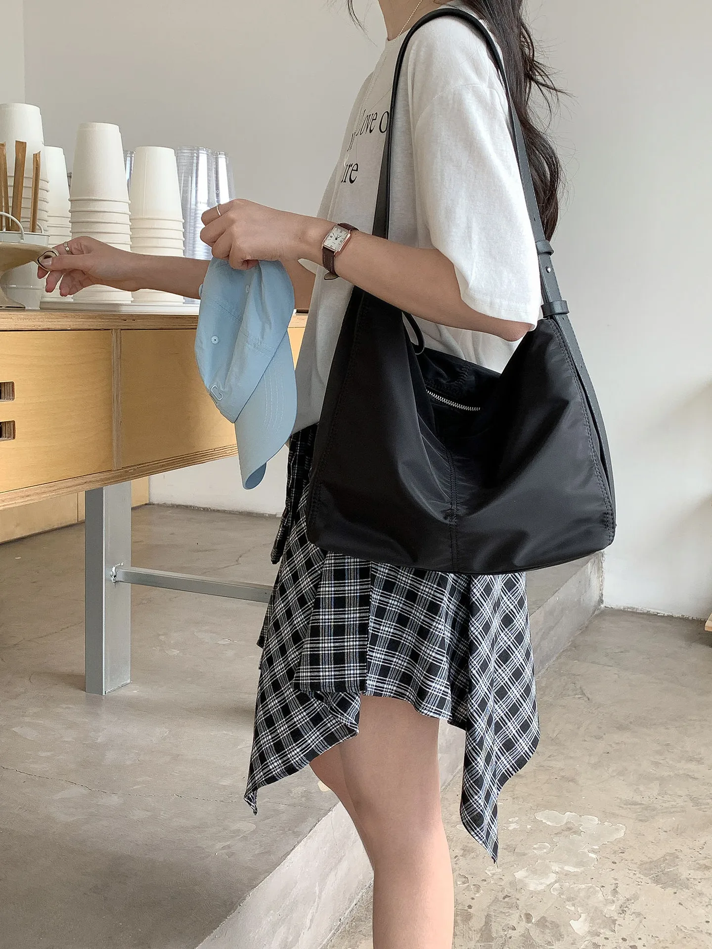 

Nylon Large Capacity Shoulder Bags Women Fashion Versatile Solid Crossbody Bag Casual Luxury Designer Female Handbag Simple