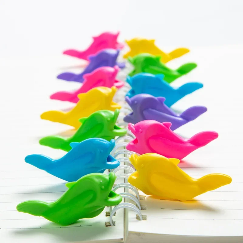 10 pcs/lot Kids Pen Holder Silicone Baby Learning Writing Tool Correction Device Fish Pencil Grasp Writing Aid Grip Stationery