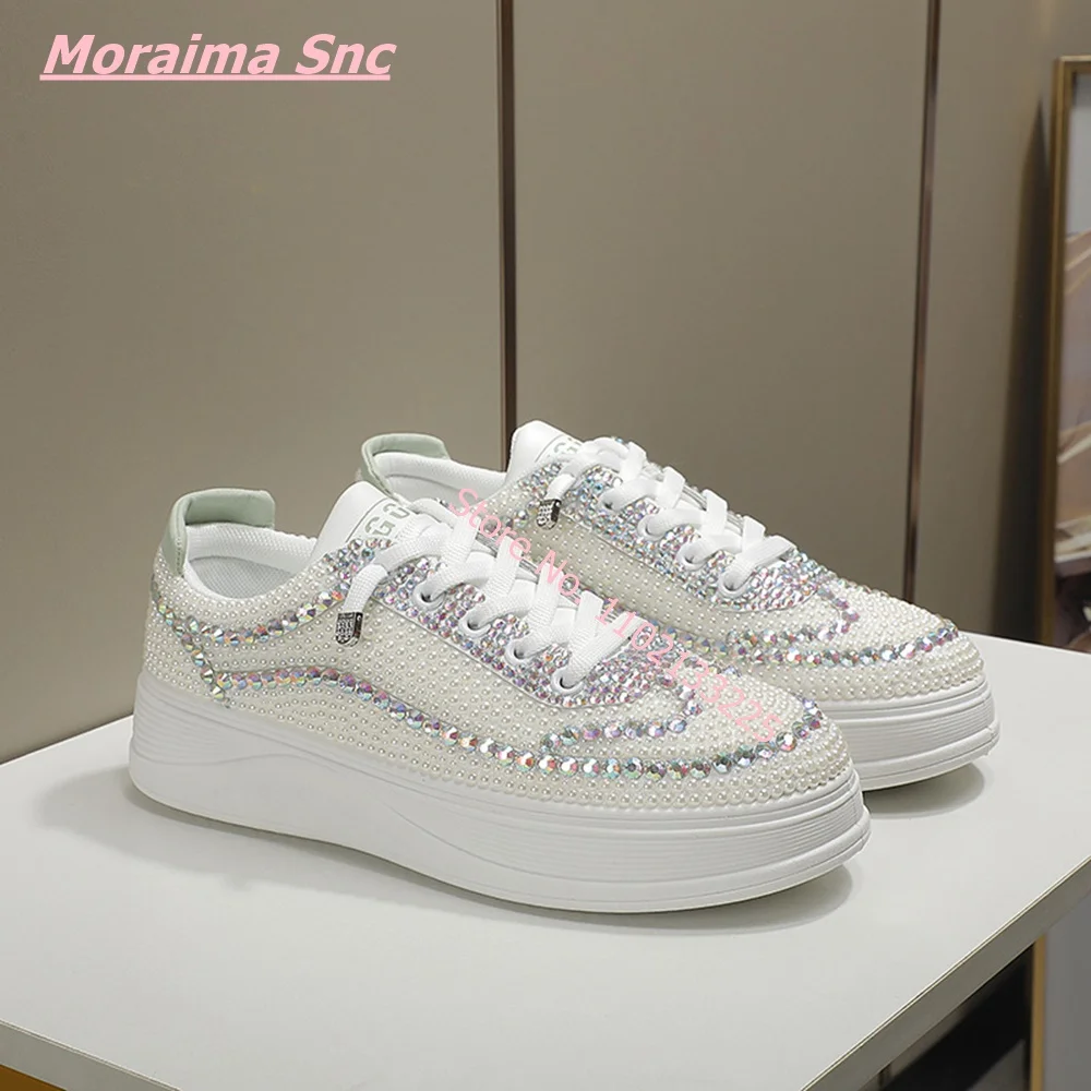 

2024 Autumn Women Sneakers Luxury Bling New Full Crystal Sweet Pearl Lace Up Round Toe Big Size Leather Fashion Sports Shoes