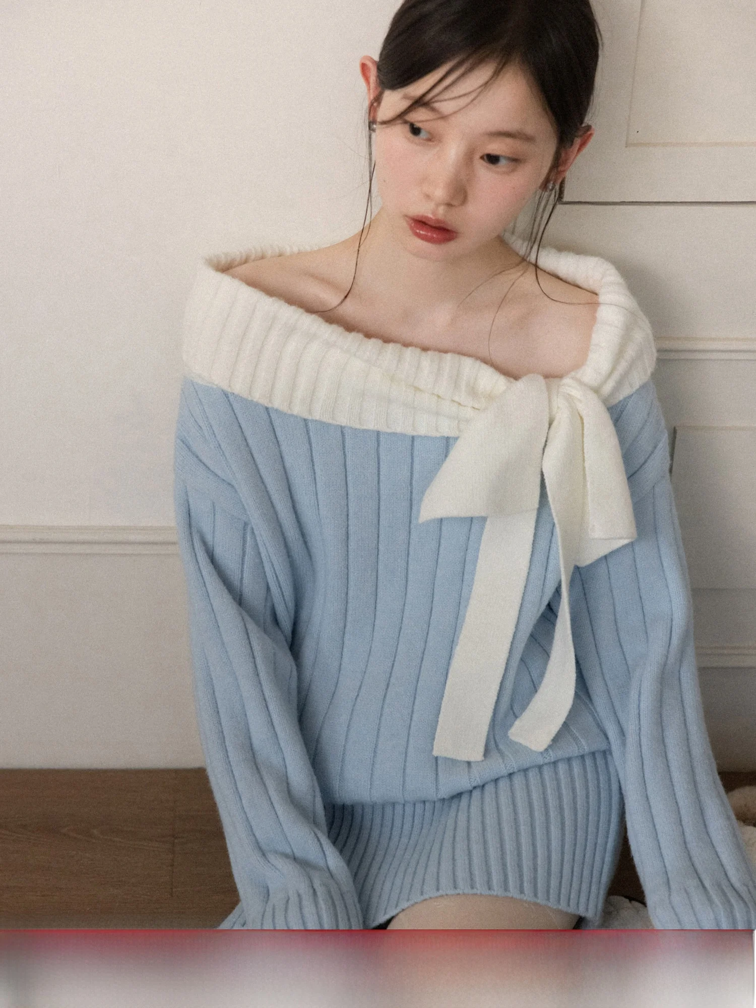 

Blue Knitted One-Shoulder Long Sleeve Dress Women's Winter Short Skirt Casual Style Color Block Soft Fabric Breathable Skin-F...