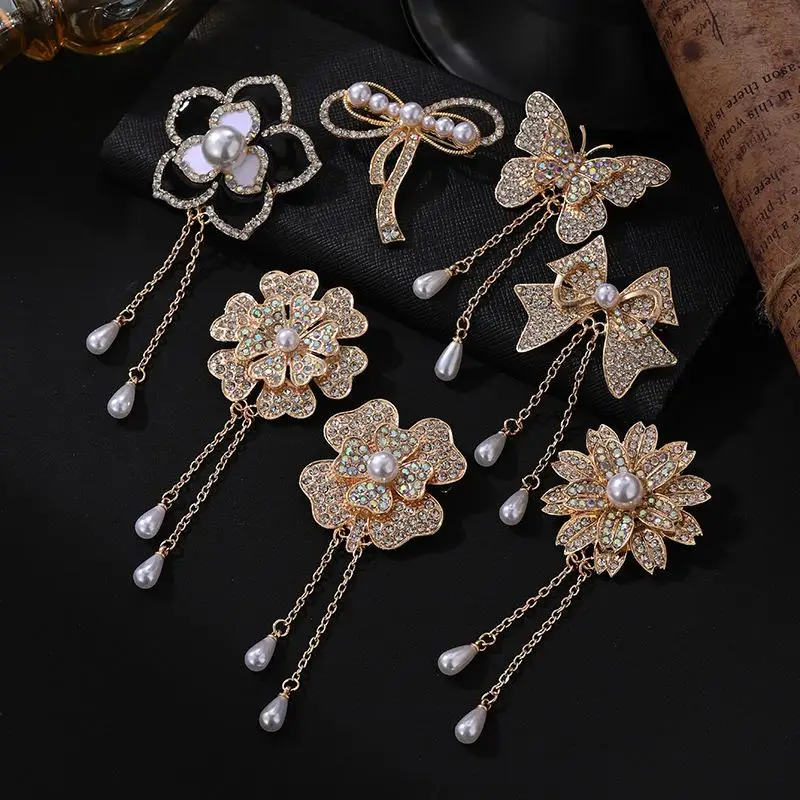 Luxury Alloy Butterfly Tassel Brooch Elegant Rhinestone Flowers Pins For Women Clothing Corsage Scarf Jewelry Accessories