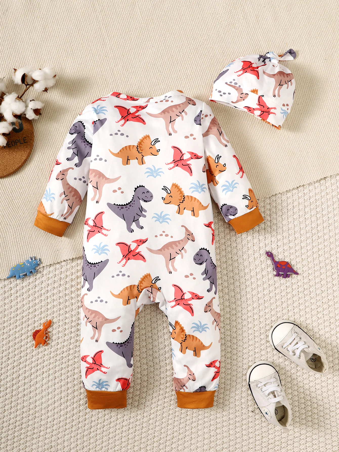 Cute Dinosaur Print Baby Boys Bodysuit, Infant Zipper Long Sleeve Romper