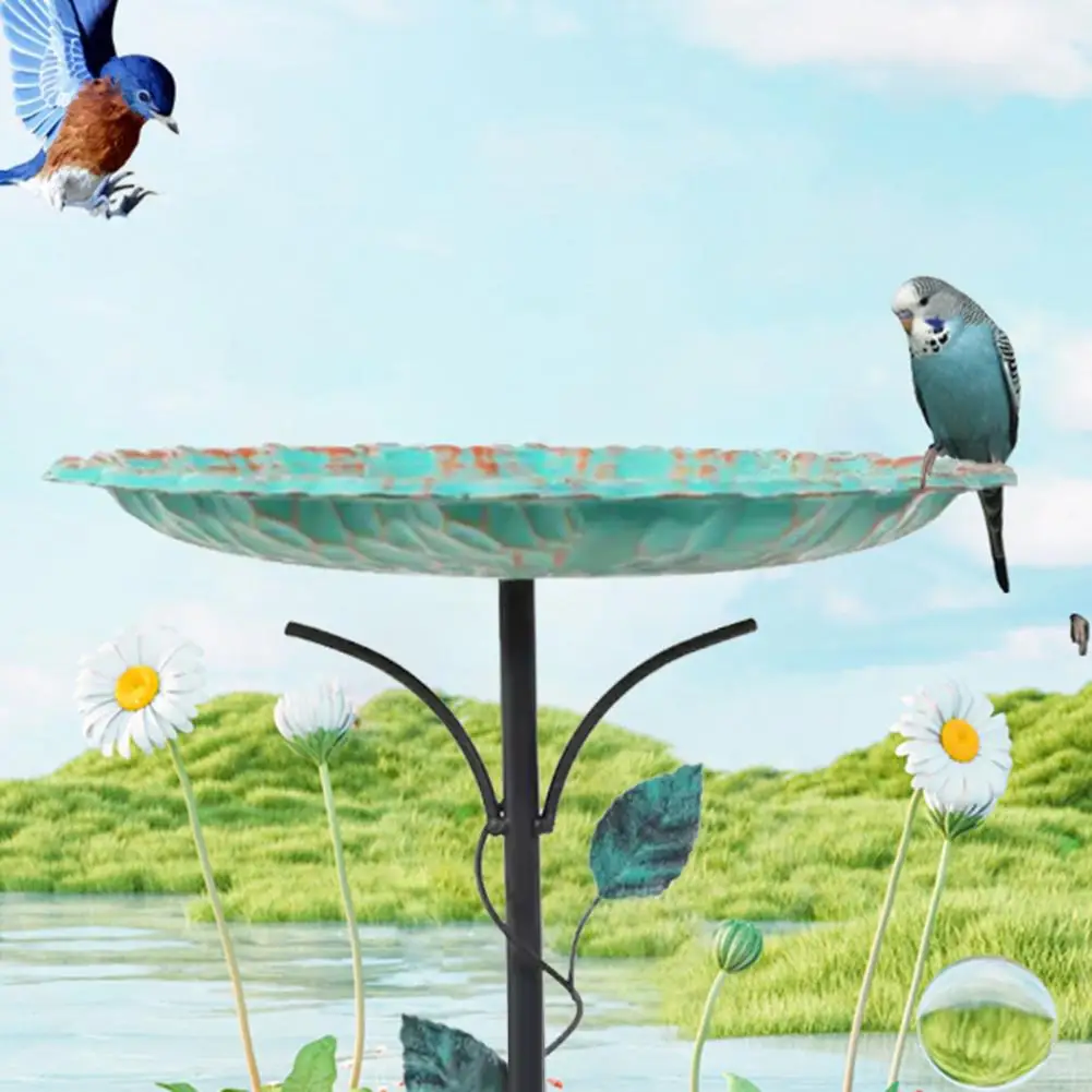 Metal Bird Feeder Stake Imitation Leaf Design Outdoor Birdbath Bowl Waterproof Bird Bath Tray With Stake For Garden