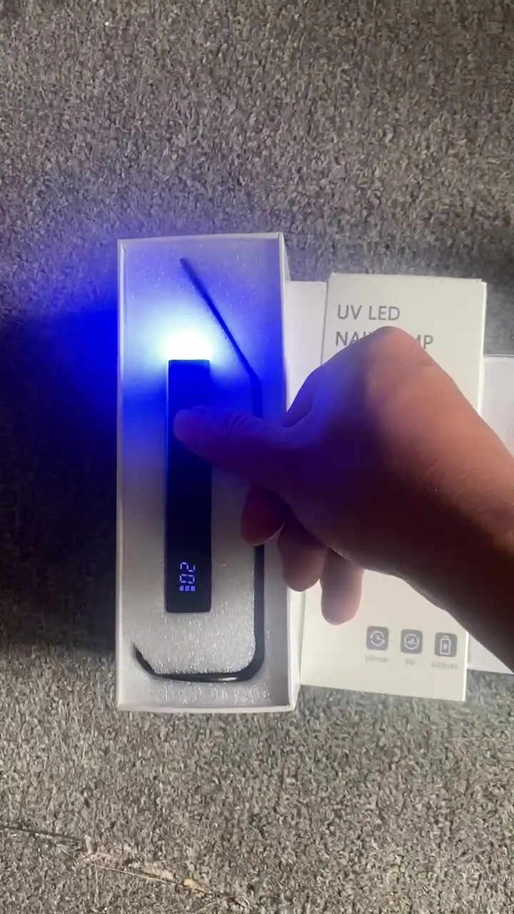 Handheld UV-nagellamp Alles-in-één sneldrogende mini-nagellakolielamp Draagbare magnetische standaard voor gellak Fototherapie