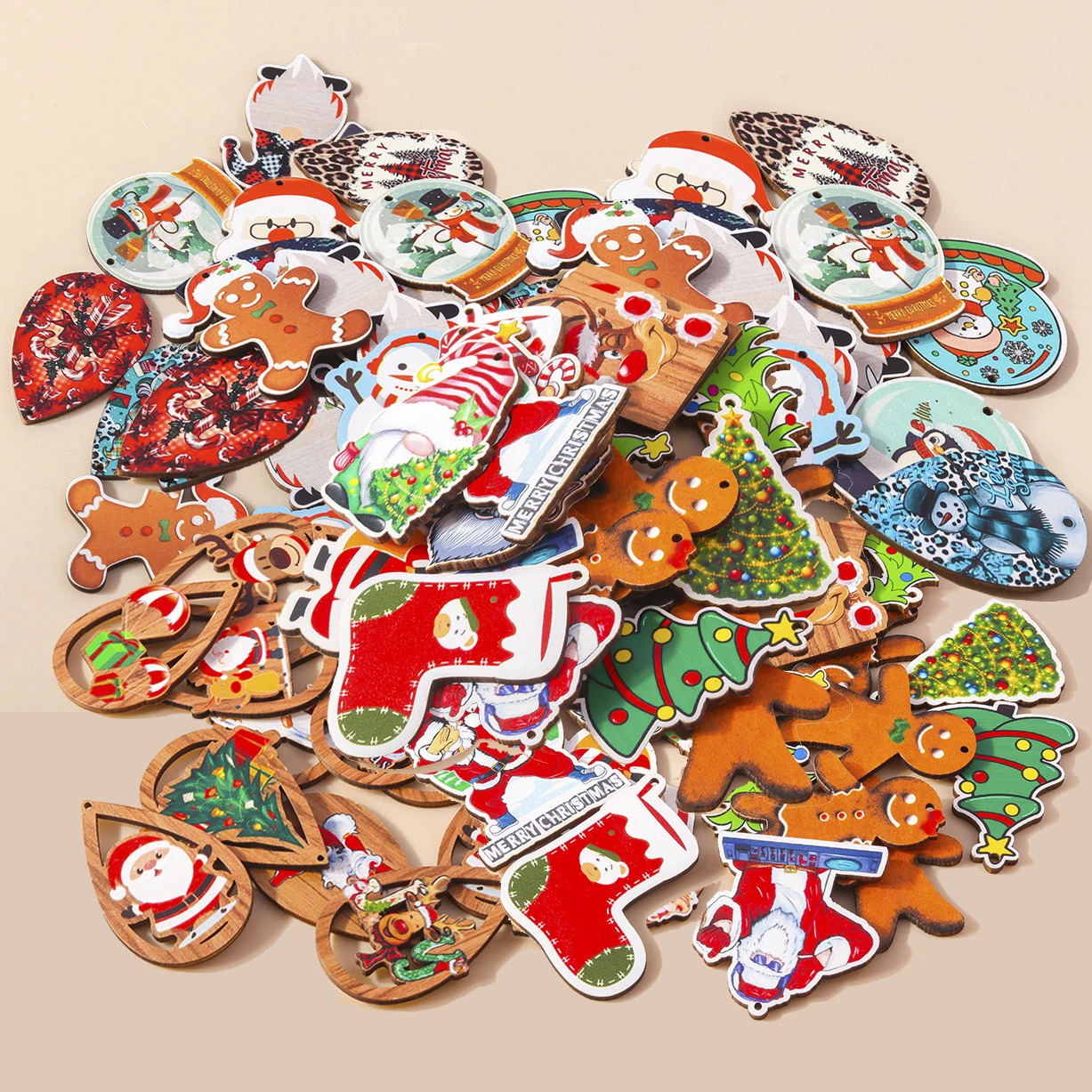 

Leslie 10pcs Fashion Christmas Charms Cute Christmas Tree Deer Bell Snowman Pendant for Earring Necklace Making Accessories