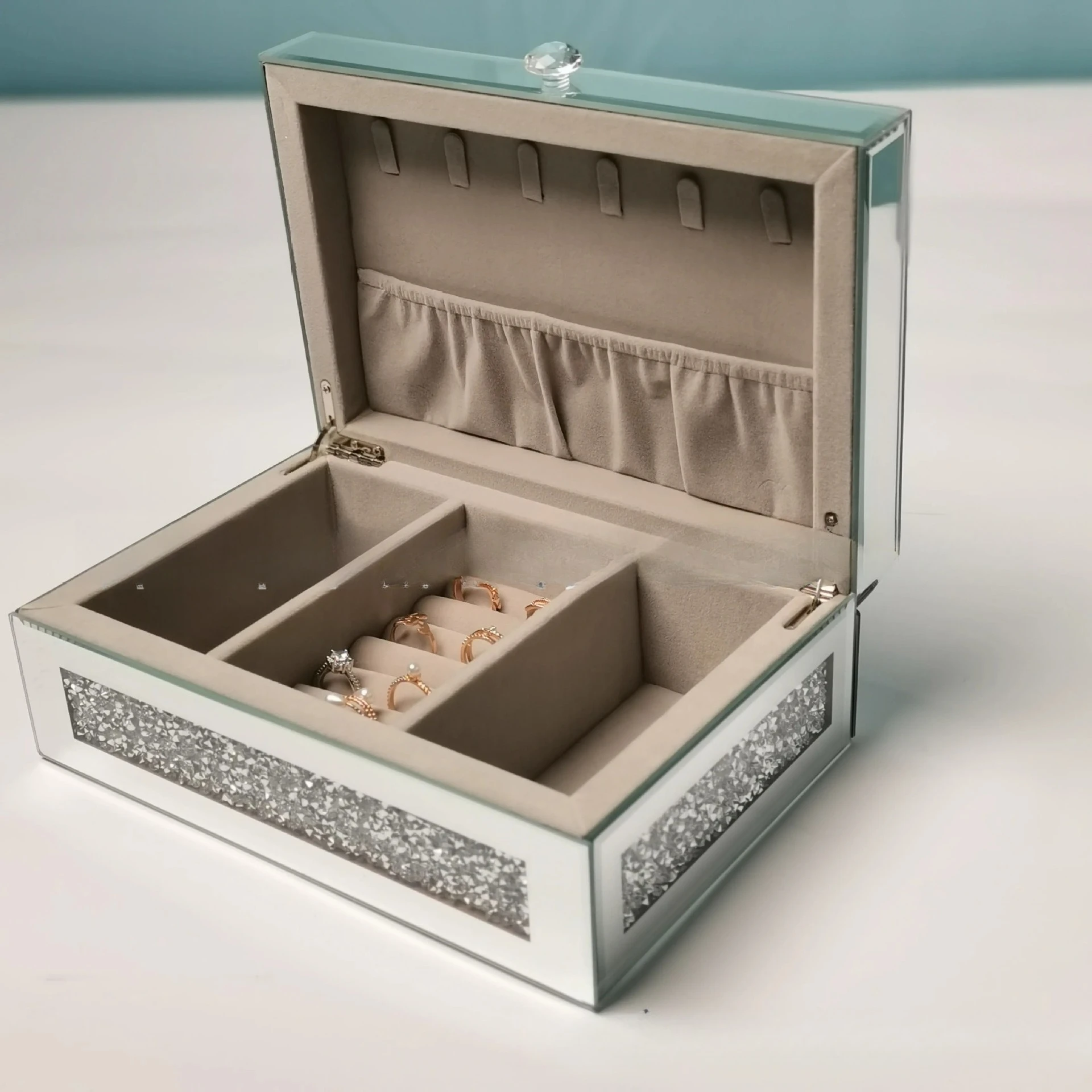 Picture 6: High-end light luxury exquisite glass crystal jewelry box necklace ring large capacity storage box
