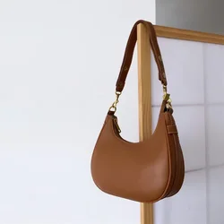 New retro fashion hand-held dumplings, armpit bags, niche half-moon bags, foreign and versatile, one-shoulder crossbody bags