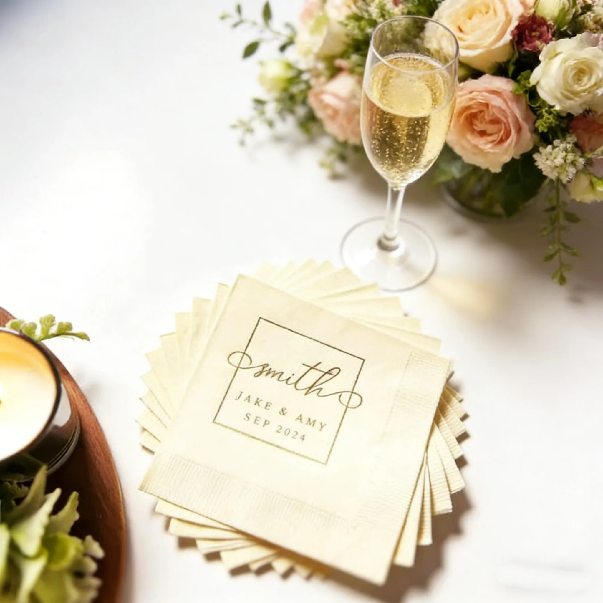 

50 шт. персонализированных салфеток для свадебного приема с фольгированным принтом, экологичные мягкие салфетки на заказ различных размеров для свадебного торжества