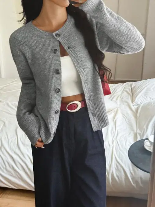 

2025 Y2K Hot Girl Button Solid Color Long Sleeve Sweater Autumn/winter Round Neck Solid Color Waist Slimming Button Knitted Coat