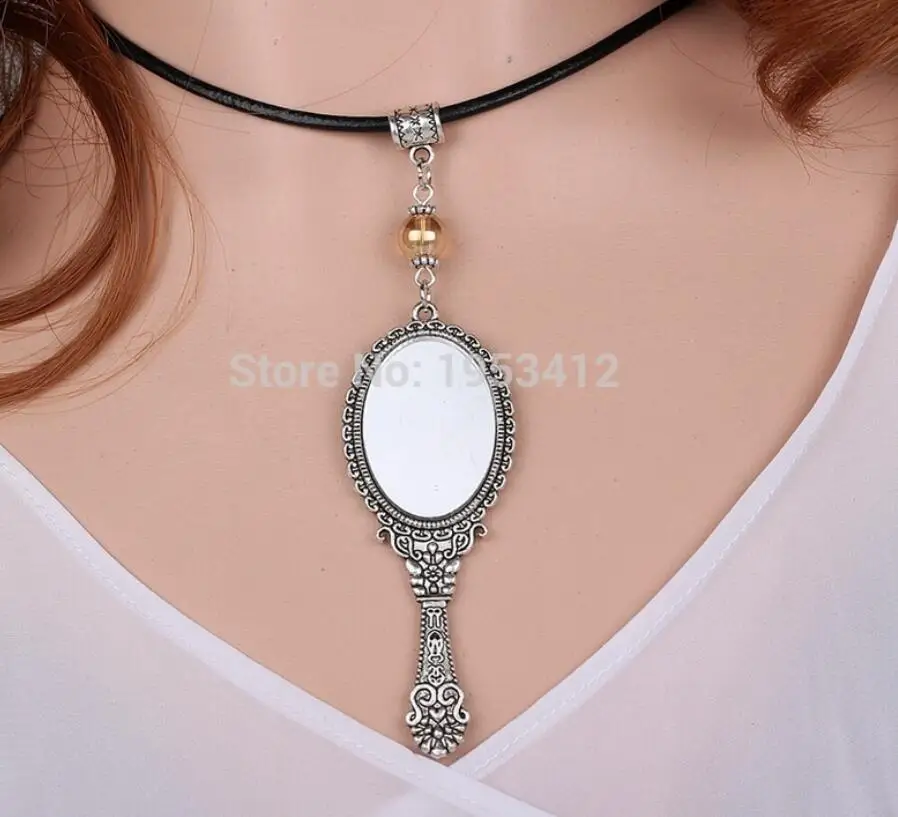 Retro Vines Pattern Carved Magic Mirror Necklace For Women Hand Mirror Makeup SPA Salon Handle Cosmetic Leather Pendant Gifts