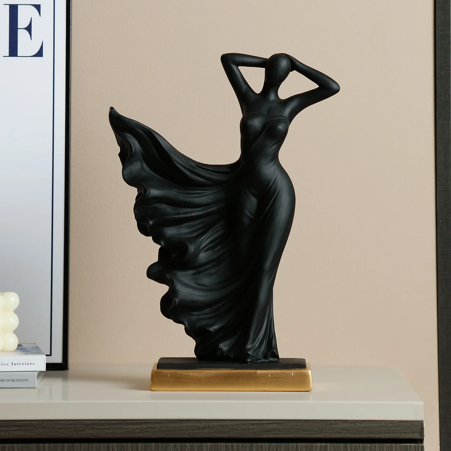 

Современные минималистичные декоративные фигурки в кремовом стиле, элитные скульптуры для гостиной, кабинета, прихожей, винного шкафа, аксессуары для дома