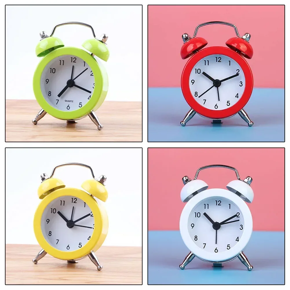 Retro Loud Alarm Clock Double Bell Pointer Alarm Clock Quartz Movement Bedside Nighttime Analog Clocks Home Decor Wall Clock