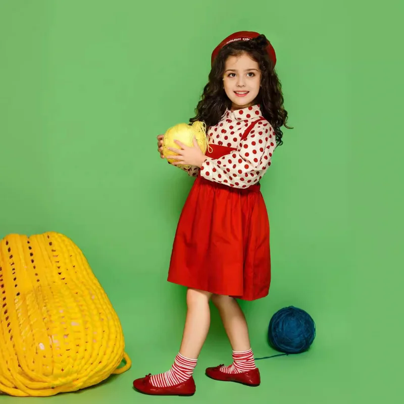 

MDDGirls' Outfit Set Red Polka Dot Shirt and Suspender Skirt Two-Piece Set Children's Kindergarten Performance Costume