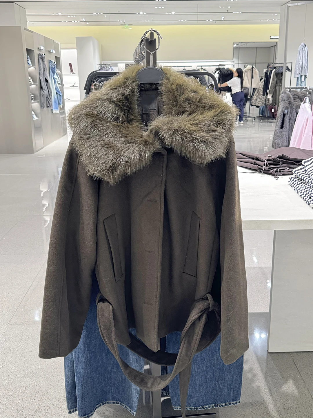 

Пальто Ele ort с воротником из искусственного меха, осенне-зимняя новинка, женская модная верхняя одежда свободного кроя с длинными рукавами на пуговицах