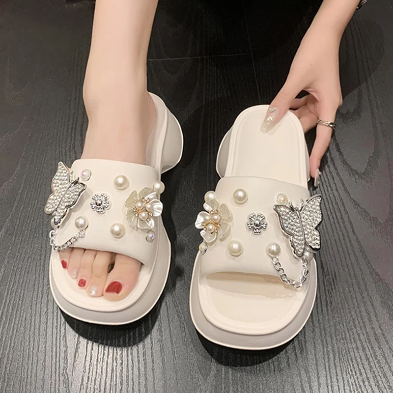 Women Summer Slippers Butterfly Decoration Platform Sandals Outside Vacation Beach Non-Slip Slides Flip Flop Casual Shoe Female