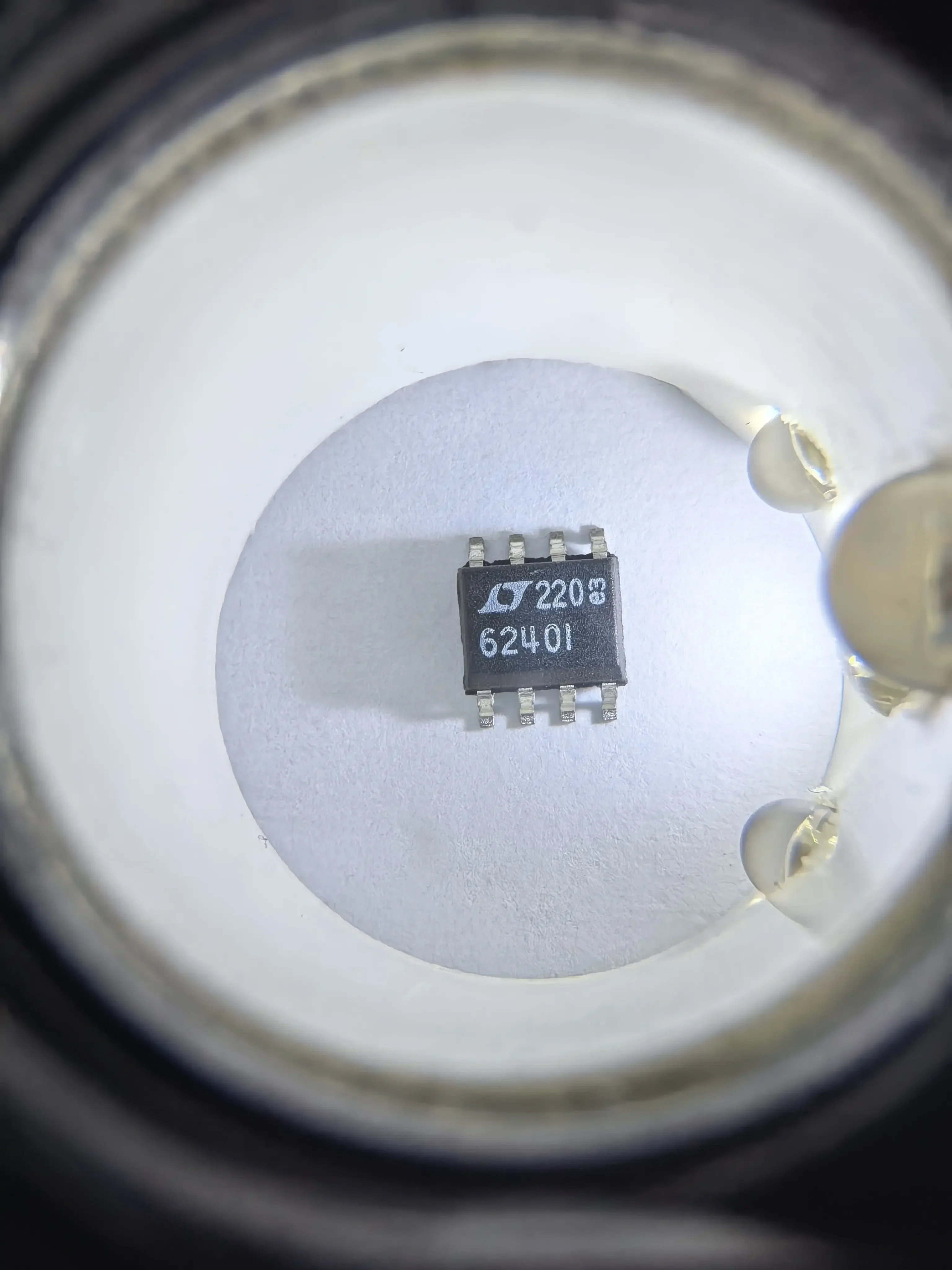 LTC6240 LTC6240CS8 LTC6240IS8 LTC6240HS8 - Single 18MHz, Low Noise, Rail-to-Rail Output