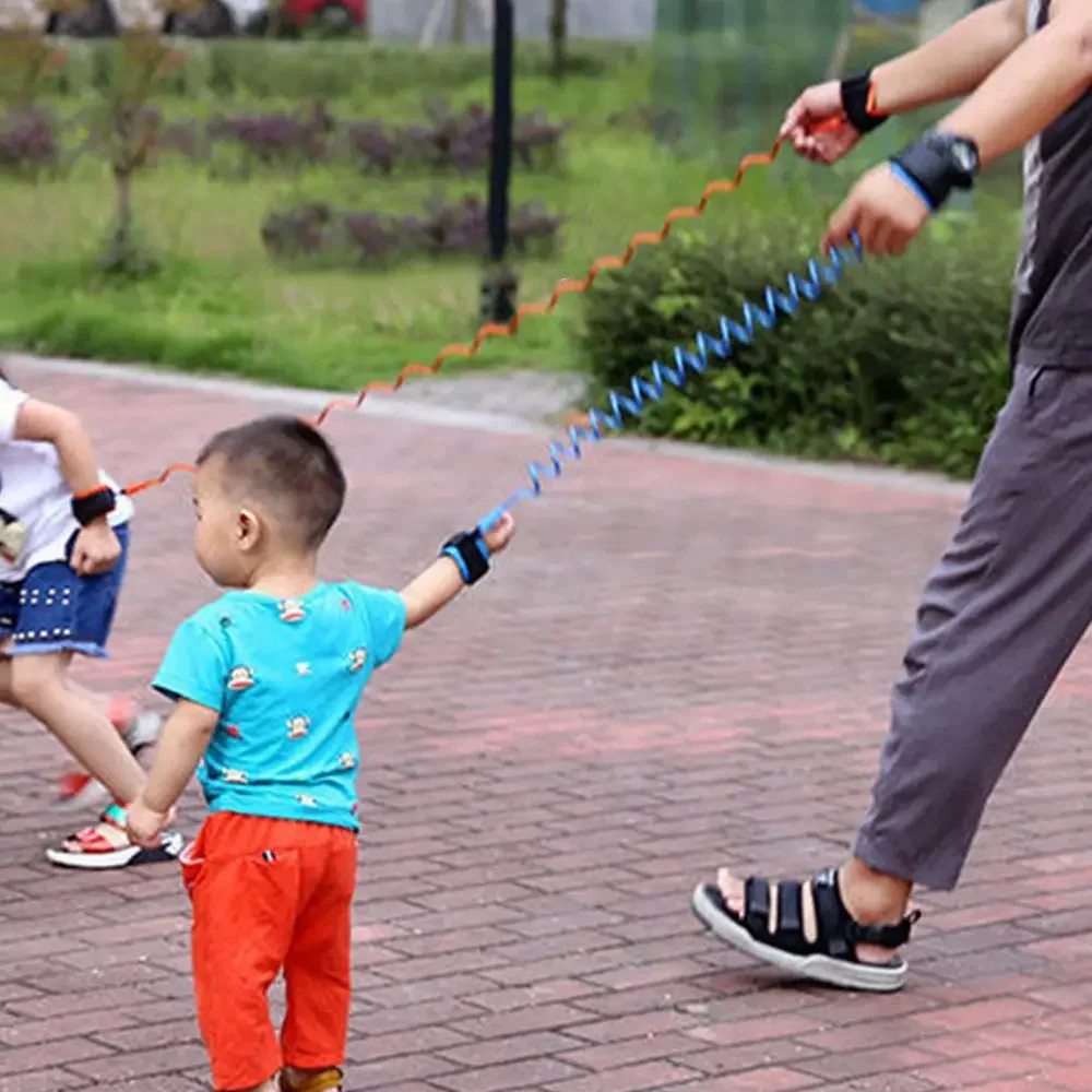 Accessoires voor buitenactiviteiten Staaldraad Kinderen Harnas Anti-verloren Pols Link Band Baby Trekkabel Loopstoeltjes Riem