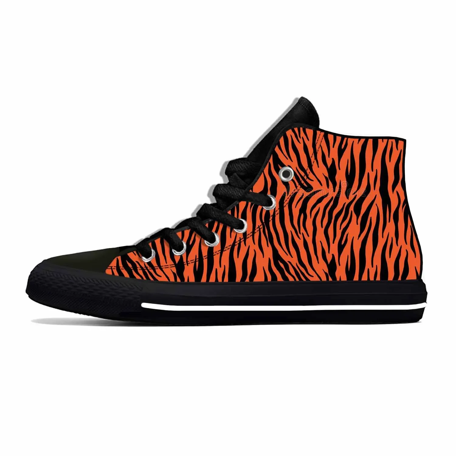 Heiße coole Anime Cartoon Manga Tiger Streifen Muster Mode lässig Stoff Schuhe High Top Board Schuhe leichte Männer Frauen Turnschuhe