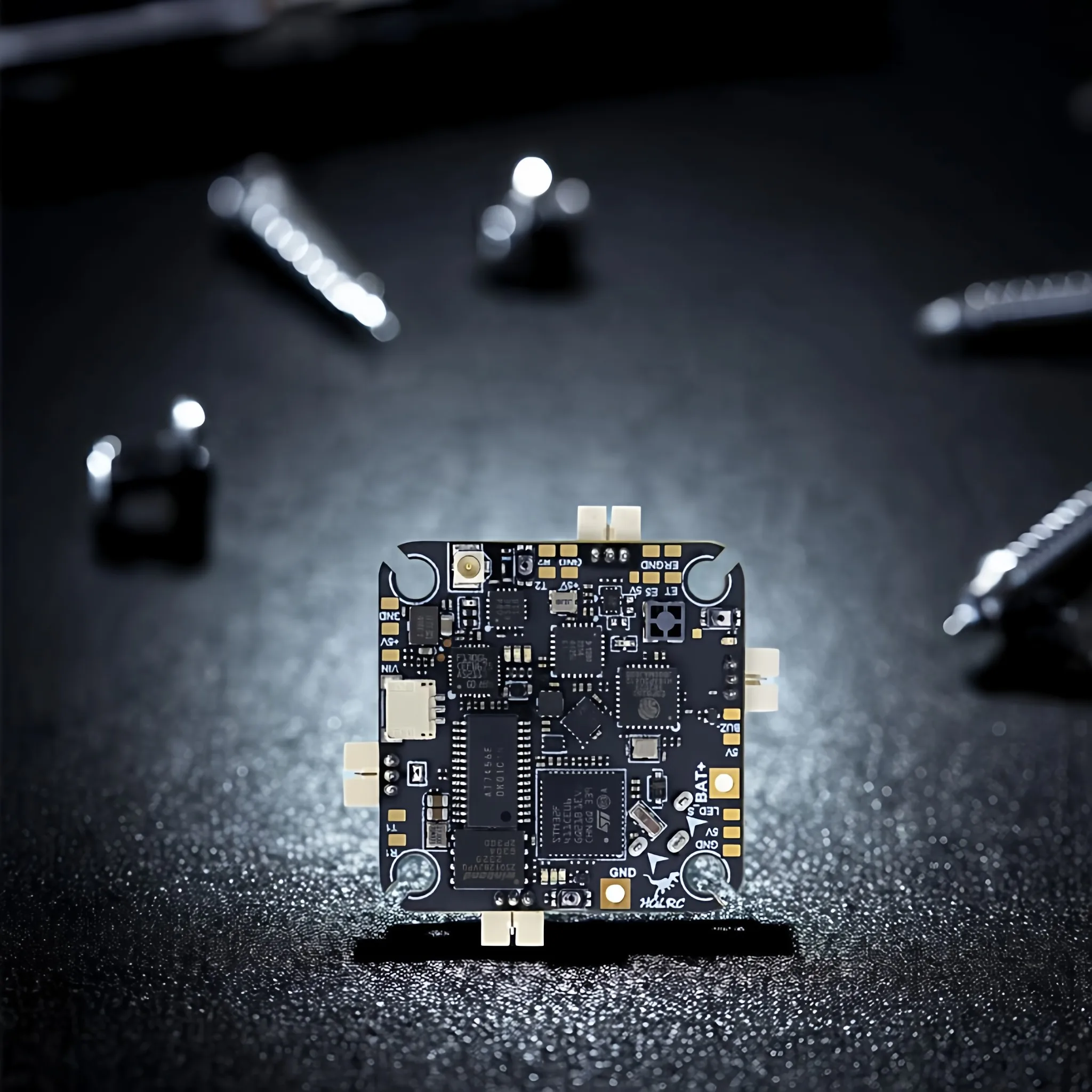 

HGLRC SPECTER F411 12A AIO Flight Controller 400mW UART ELRS 2.4G 2-4S LiPo 25.5x25.5mm for Drone Quadcopter