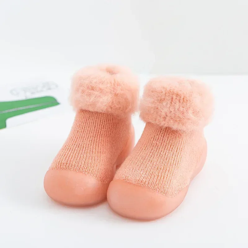 Winter verdickte Babys chuhe Baby Indoor rutsch feste Socken und Schuhe mit weichen Sohlen verdickten warme High-Top-Kleinkinds chuhe