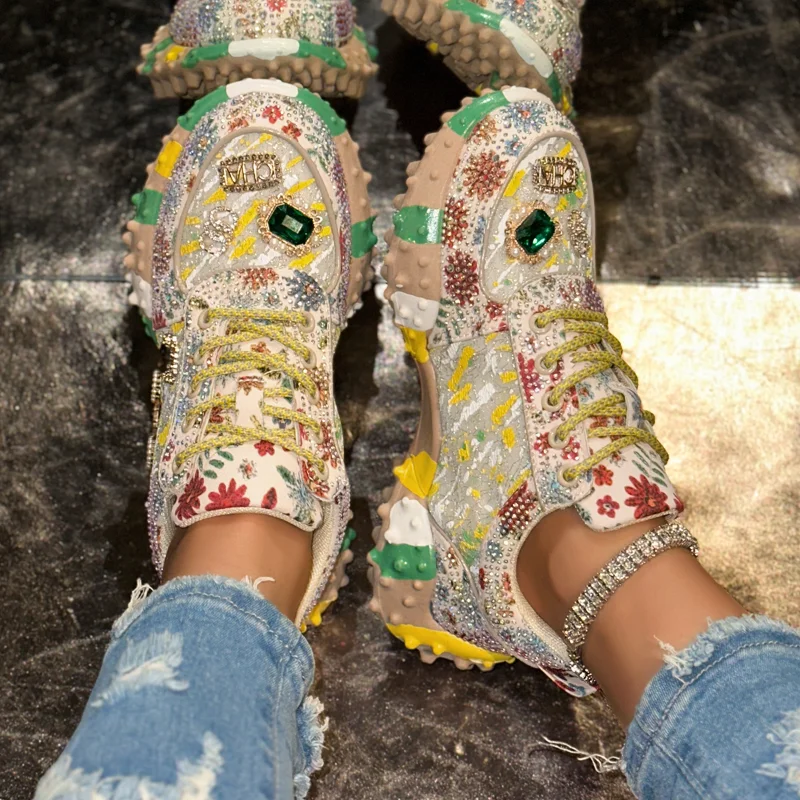 

Женские люксовые кроссовки с флуоресцентным эффектом, на толстой подошве, удобные, для прогулок на улице, повседневные, вулканизированные, для пар