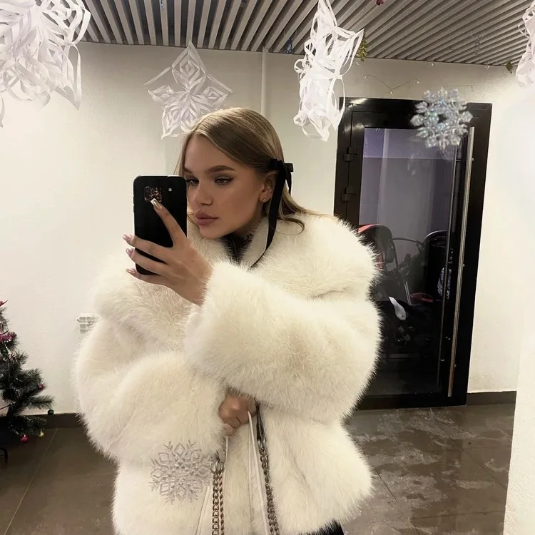 Elegante winter dames nepbontjas pluizige reverskraag oversized eco bontjas voor dames ontworpen kunstbontjas voor dames