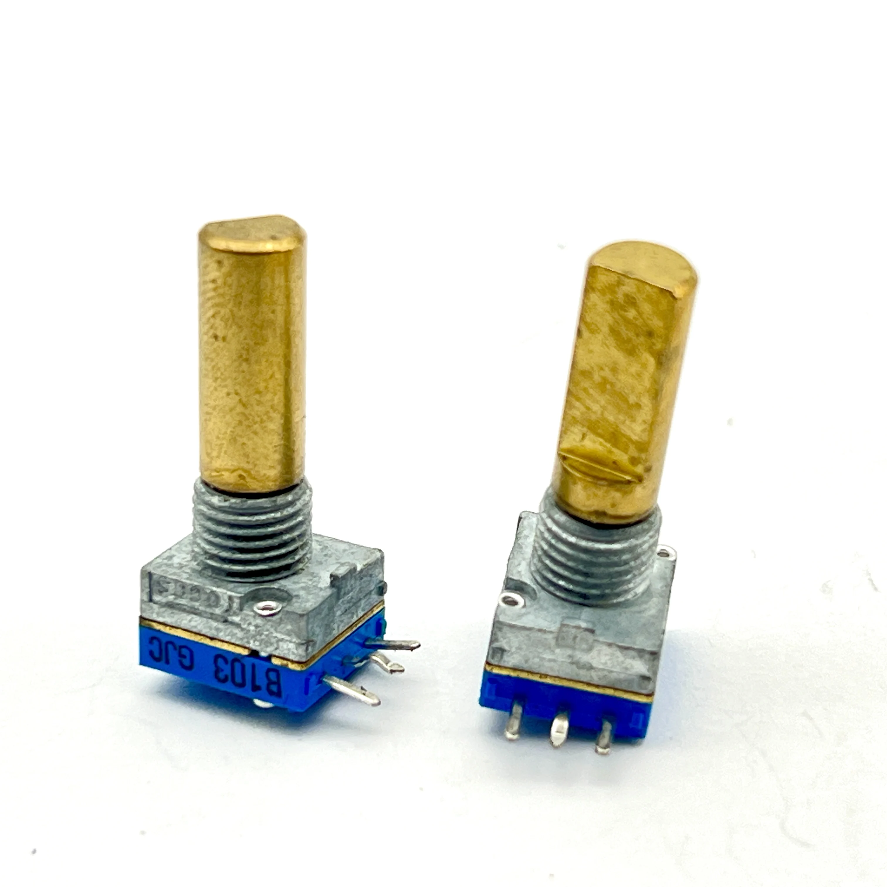 2pcs Japan TOCOS precision single-turn potentiometer RK09 type B10K light touch 20MM