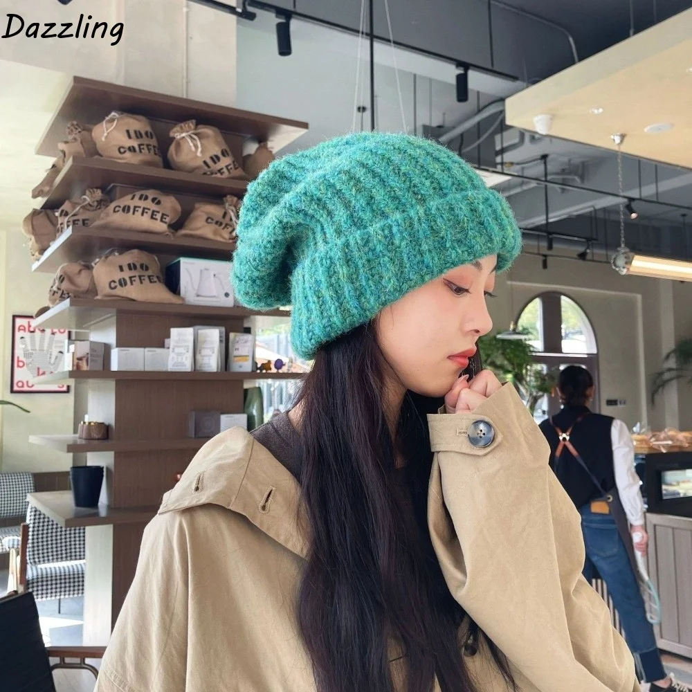 Fashion Mixed Color Striped Beanie Hat Thickeneded Soft Knitted Cap Keep Warm Thermal Warm Hat Outdoor