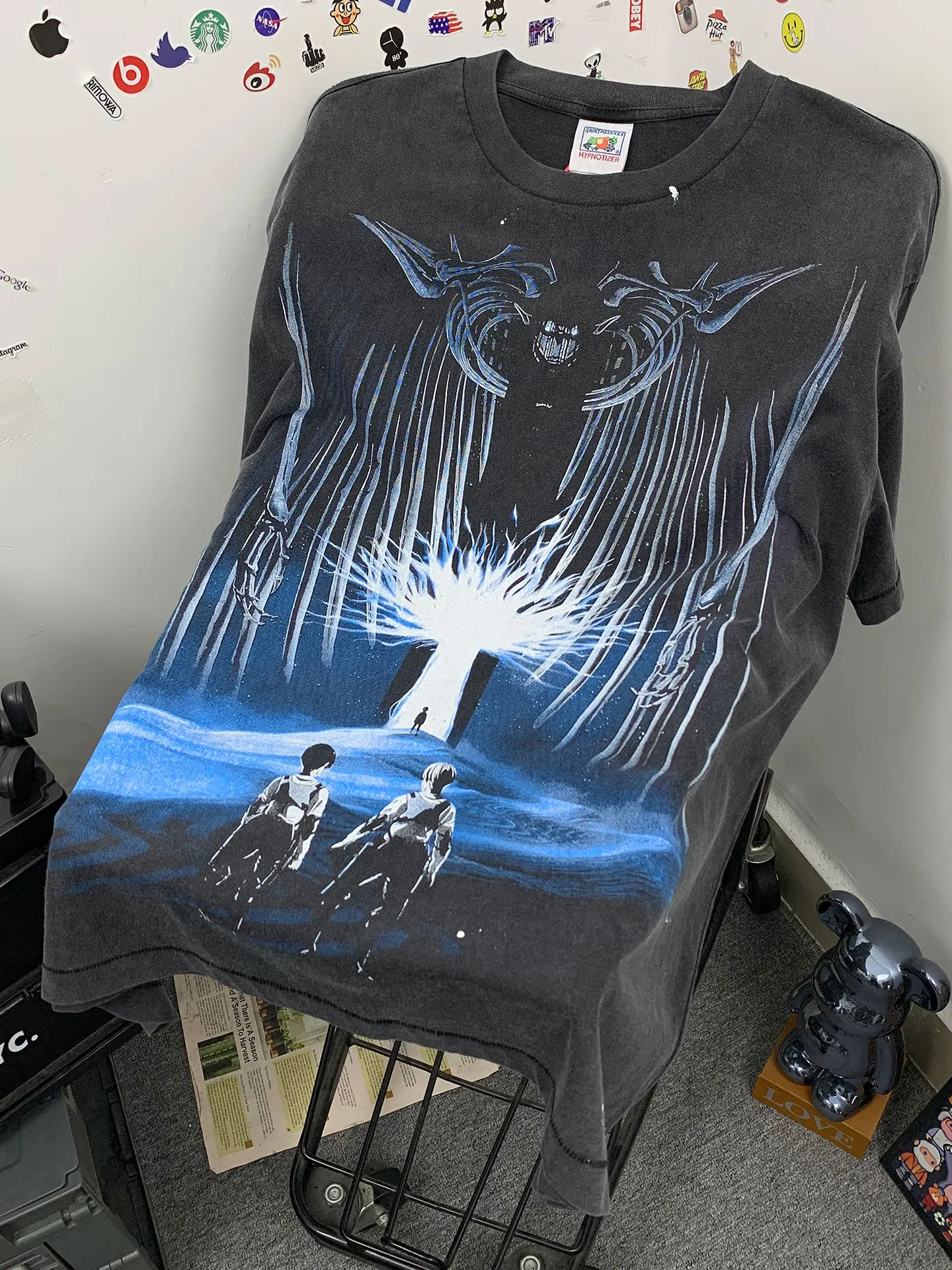 レトロアメリカンウォッシュ加工「進撃の巨人」プリントルーズ半袖tシャツ-メンズ向け-通気性コットン-カジュアルスタイル-ラウンドネック