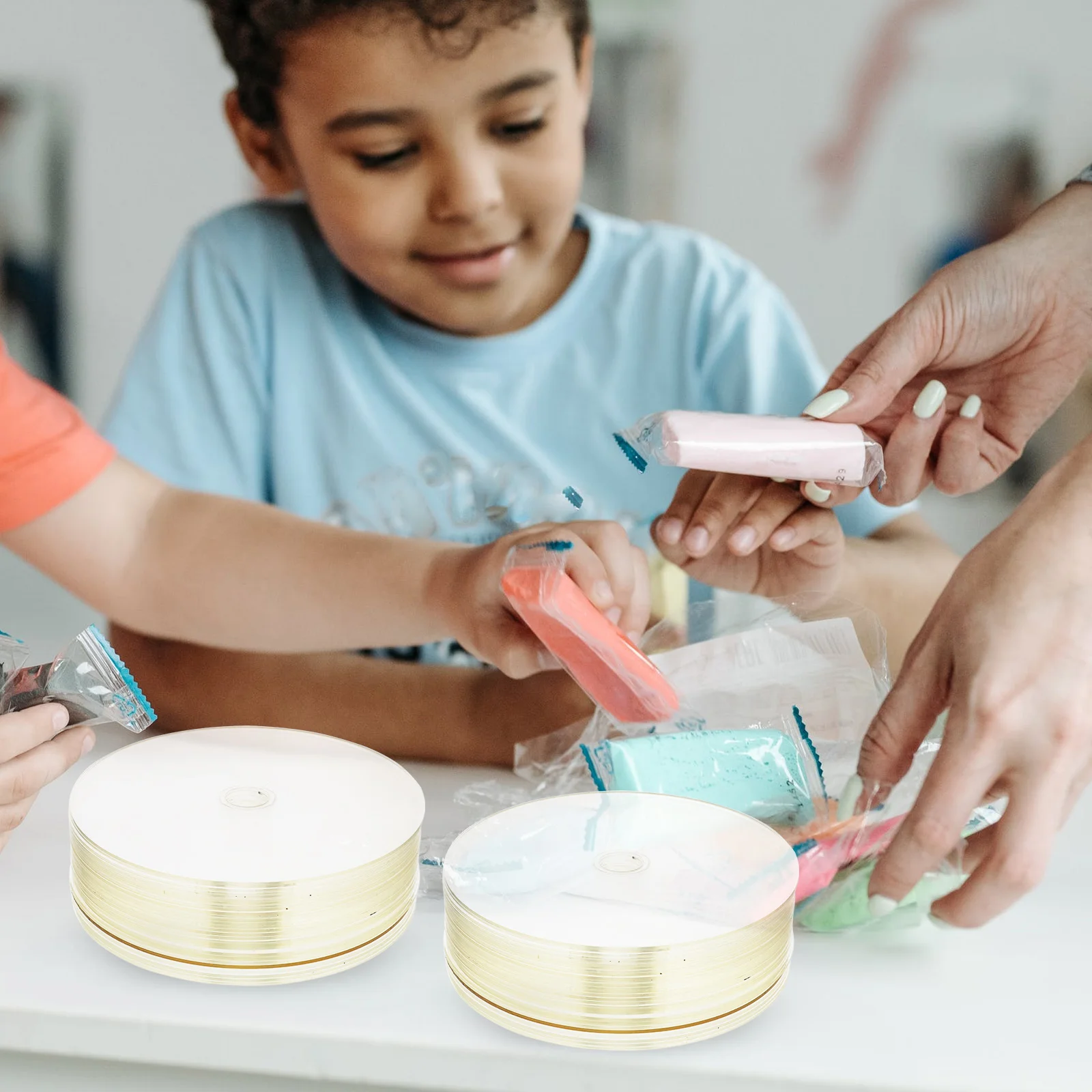 

30Pcs DIY Light Catcher Cds Clear Round Blank Discs for Creative Art Craft Painting Home Decor Decoration Supplies