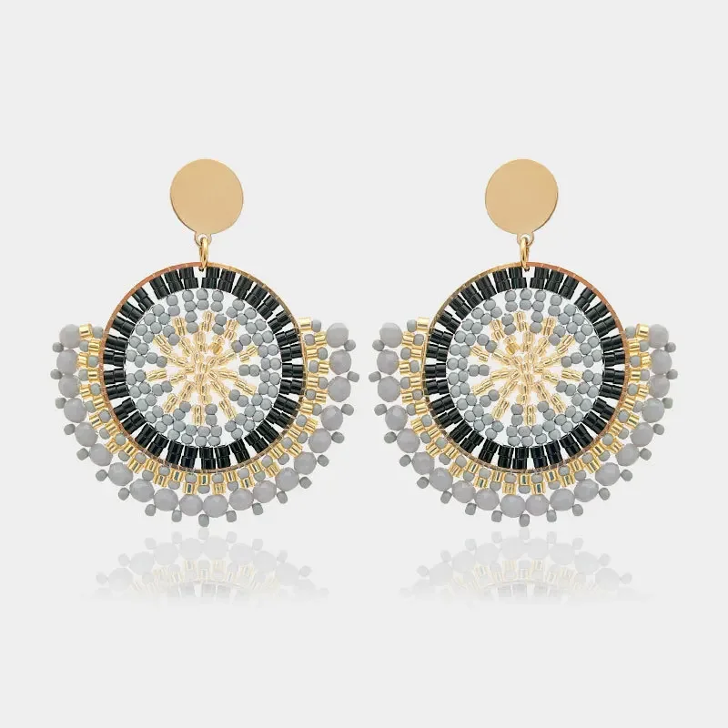 أقراط مطرزة قطاع كريستال بوهيميا سبيكة الاستدارة تنوعا الحياكة اليدوية الإناث الرجعية بسيطة المد الأرز حبة الأقراط #4