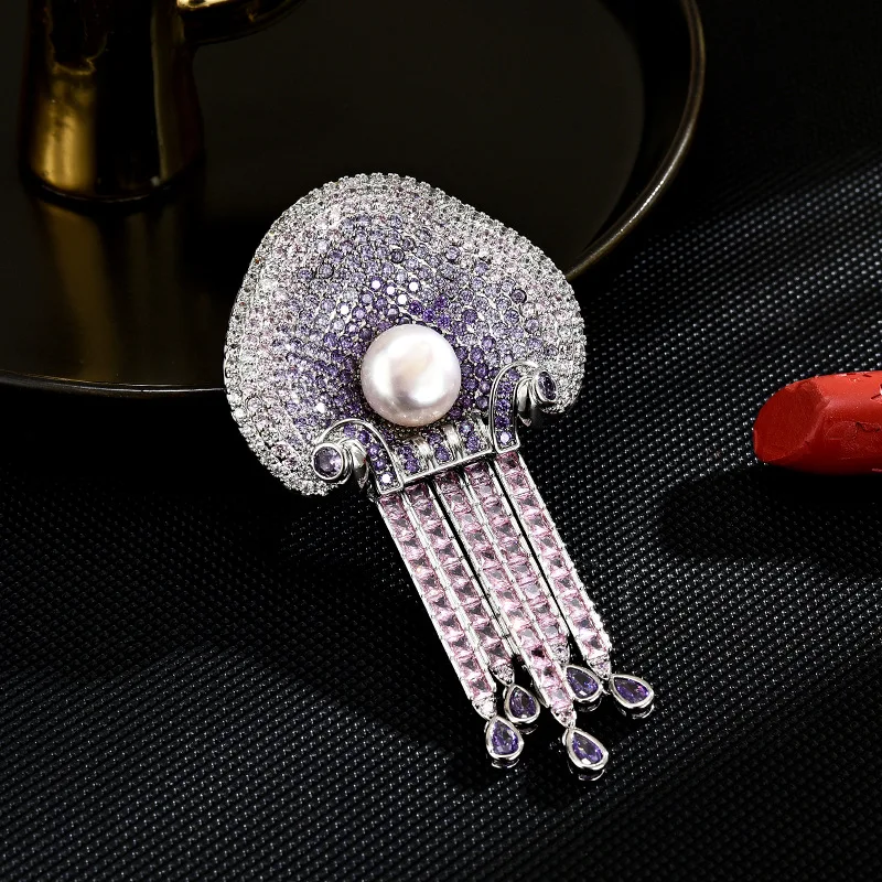 

Palace Style Luxury Jellyfish Brooch, High-end Freshwater Pearl Corsage for Women