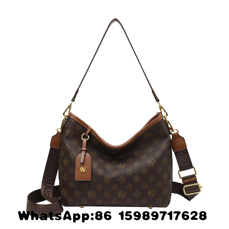

Premium Fashion Large Capacity Tote Bag Women's 2026 New Retro Print Commuter Shoulder Crossbody Bag