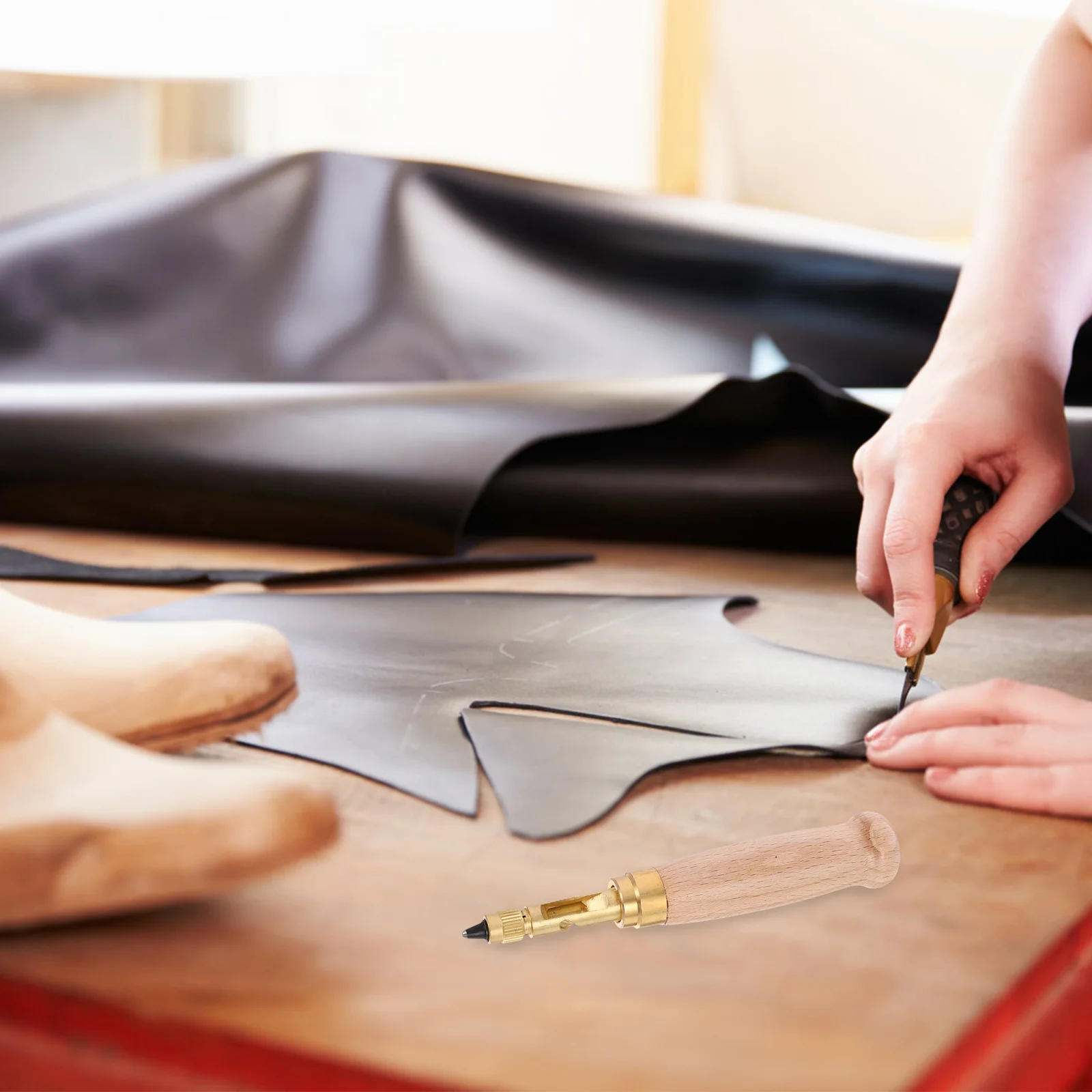 

6 pcs Brass Screw Punch Wood Handle 1.5Mm 2Mm 2.5Mm 3Mm 3.5Mm 4Mm Craft Tool For Sewing Paper Rubber Plastic Fiber Felt